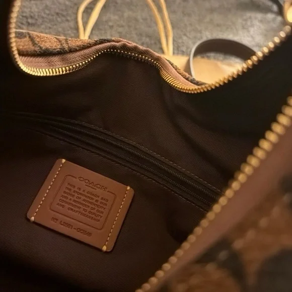 Coach Brown Signature Jacquard Hobo Shoulder Bag with Dark Trim - Picture 4 of 7